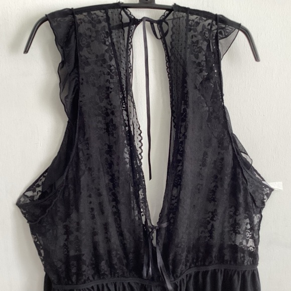 Secret Treasures Plus Size Black Lace Ruffled Sleeveless Elastic Waist XXl - Picture 7 of 9